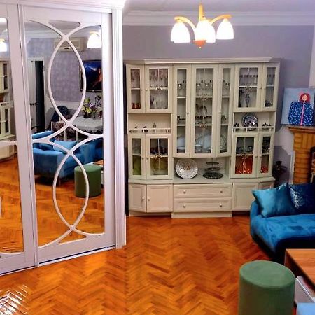 Central Apartment "Ameliya" Baku Kültér fotó