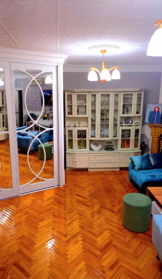 Central Apartment "Ameliya" Baku Kültér fotó